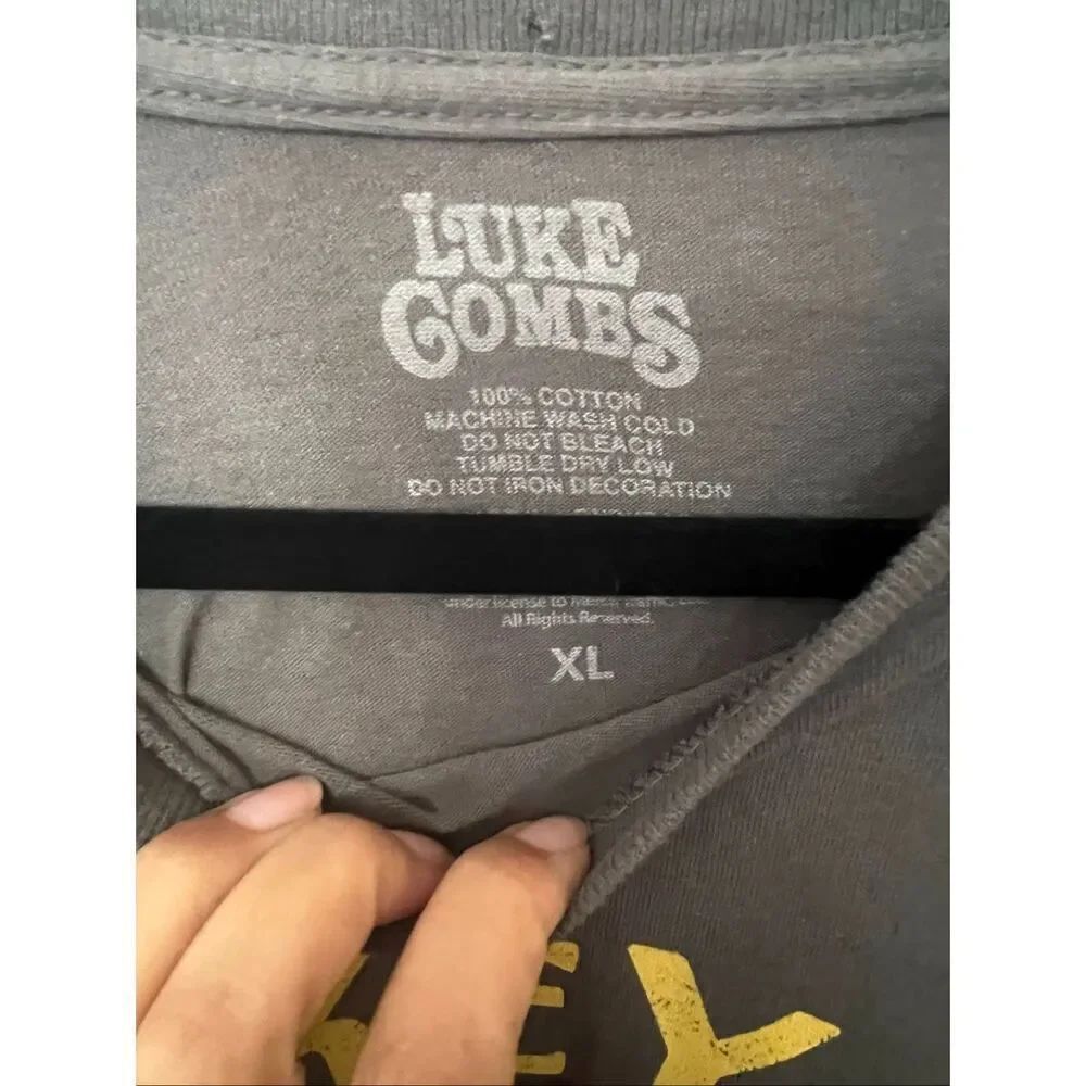 Luke Combs Whiskey Jam World Tour 2023 Concert Tee Gray Short Sleeve T-Shirt sku - Picture 3 of 3